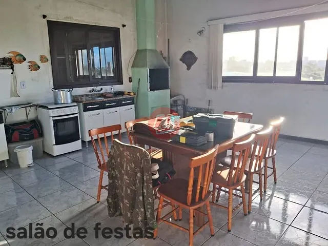 Prédio com 288m², à venda, no bairro Rubem Berta em Porto Alegre