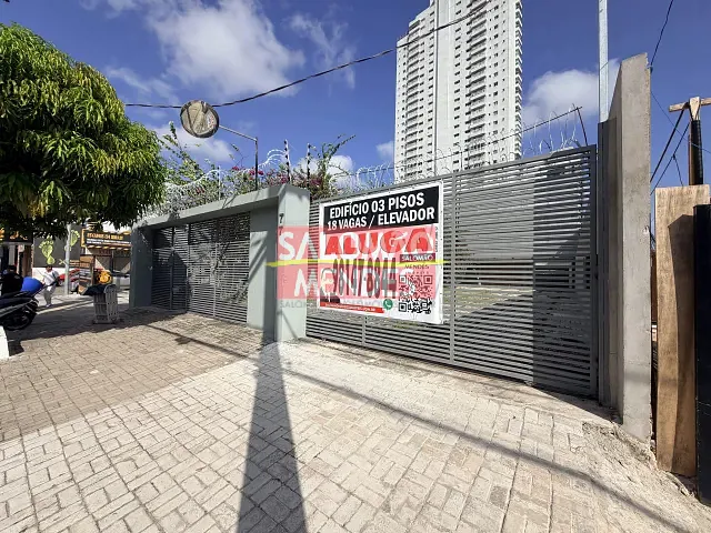Prédio para alugar, no bairro Umarizal em Belém