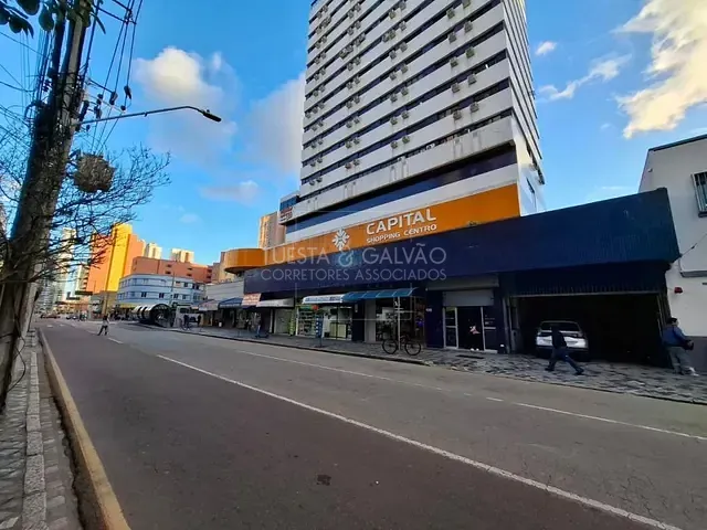 Prédio com 23m², à venda, no bairro Rebouças em Curitiba