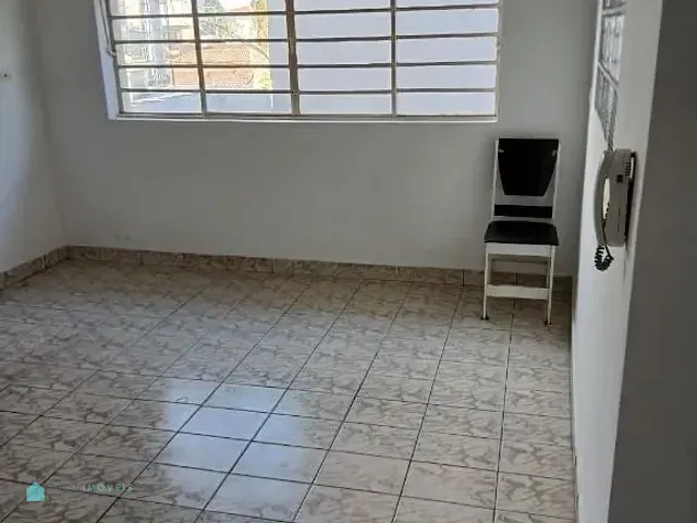 Prédio com 200m², à venda, no bairro Vila Serralheiro em São Paulo
