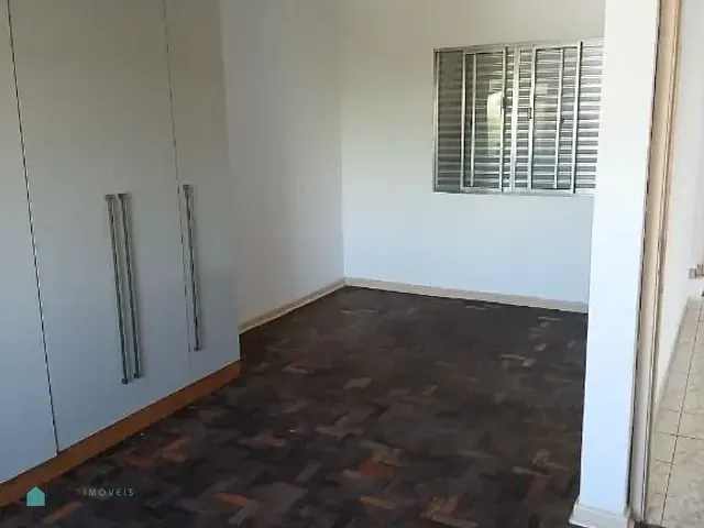 Prédio com 200m², à venda, no bairro Vila Serralheiro em São Paulo