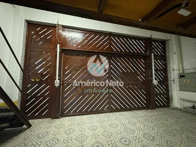 Prédio com 430m², para alugar, no bairro Nova Gerty em São Caetano do Sul