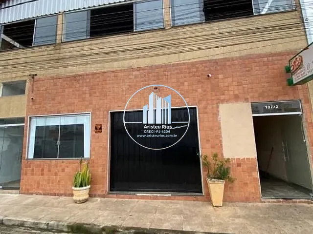 Prédio com 300m², à venda, no bairro Guanabara em Pouso Alegre