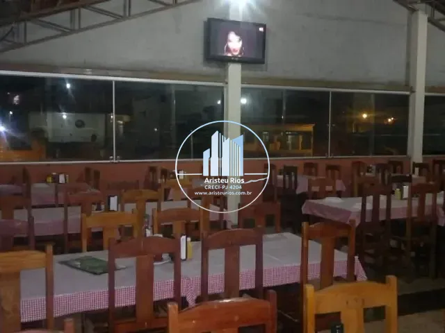 Prédio com 300m², à venda, no bairro Guanabara em Pouso Alegre