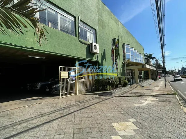 Prédio com 1590m², à venda ou para alugar, no bairro Nova Vinhedo em Vinhedo