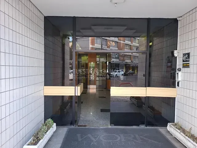 Prédio com 31m², à venda, no bairro Centro em Curitiba
