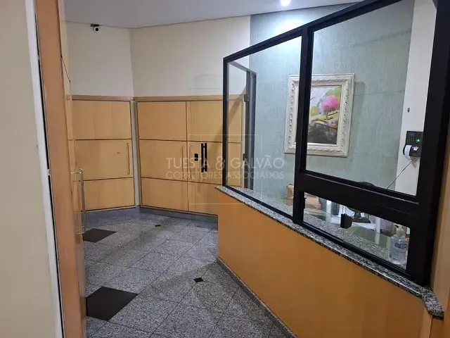 Prédio com 31m², à venda, no bairro Centro em Curitiba