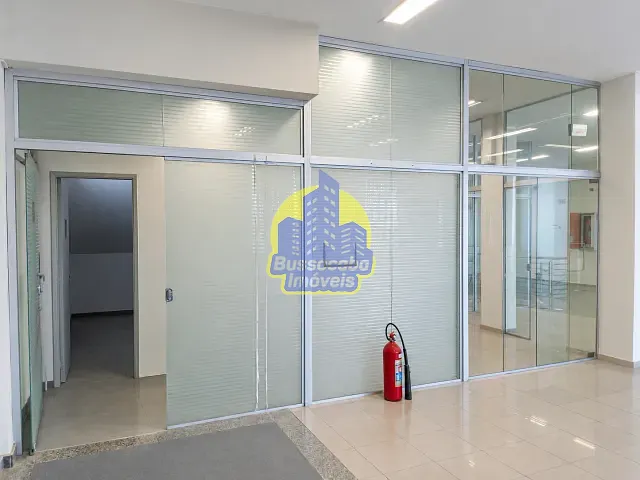 Prédio à venda ou para alugar, no bairro Santo Antônio em Osasco