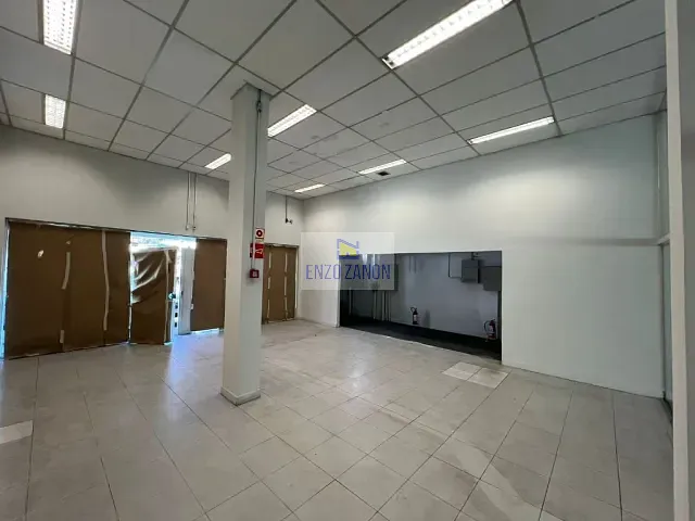 Prédio com 400m², para alugar, no bairro Demarchi em São Bernardo do Campo