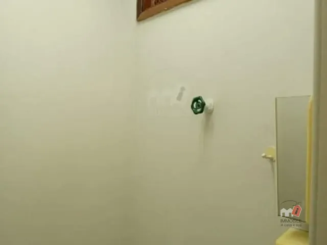 Prédio à venda ou para alugar, no bairro Centro em Petrópolis