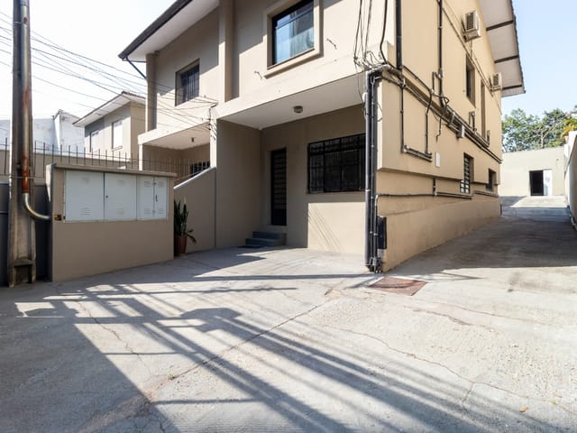 Casa com 358m² 3 quartos e 6 banheiros, à venda, no bairro Campo Belo em São Paulo