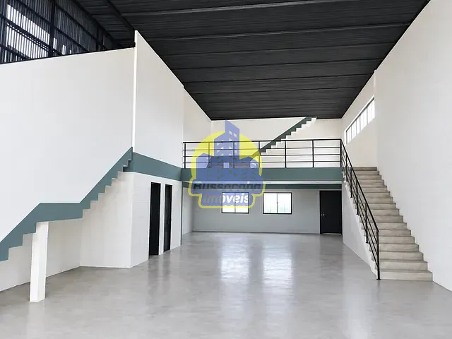 Prédio para alugar, no bairro Vila Silva Ribeiro em Carapicuíba