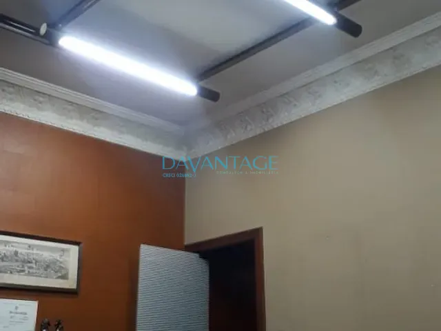 Prédio com 600m², à venda, no bairro Lapa em São Paulo