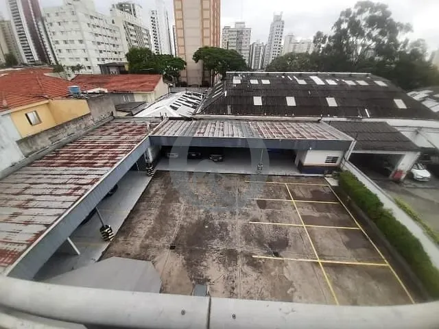 Prédio para alugar, no bairro Vila Gomes Cardim em São Paulo