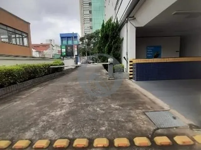Prédio para alugar, no bairro Vila Gomes Cardim em São Paulo