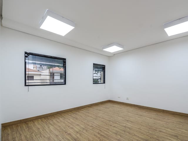 Foto do Prédio - Casa comercial para venda em Planalto Paulista, 170m² | Lares e Andares Imóveis