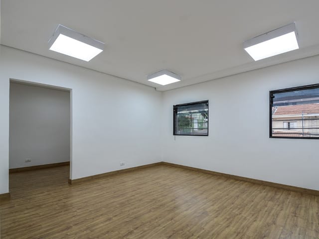 Foto do Prédio - Casa comercial para venda em Planalto Paulista, 170m² | Lares e Andares Imóveis