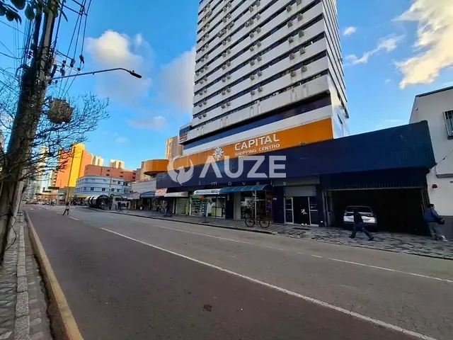 Prédio com 23m², à venda, no bairro Rebouças em Curitiba