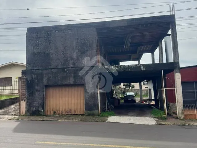 Prédio à venda, no bairro CANABARRO em Teutônia