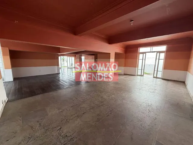 Prédio para alugar, no bairro Batista Campos em Belém