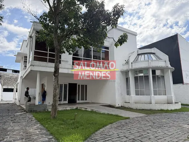 Prédio para alugar, no bairro Batista Campos em Belém