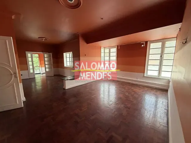 Prédio para alugar, no bairro Batista Campos em Belém