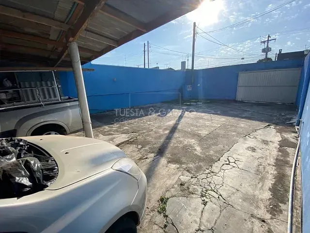Prédio com 700m², à venda, no bairro Boqueirão em Curitiba