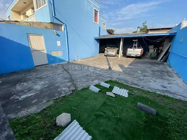 Prédio com 700m², à venda, no bairro Boqueirão em Curitiba