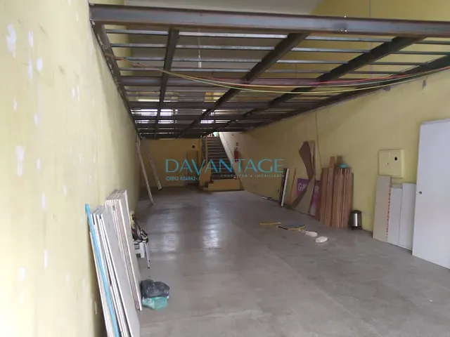 Prédio com 260m², para alugar, no bairro Lapa em São Paulo