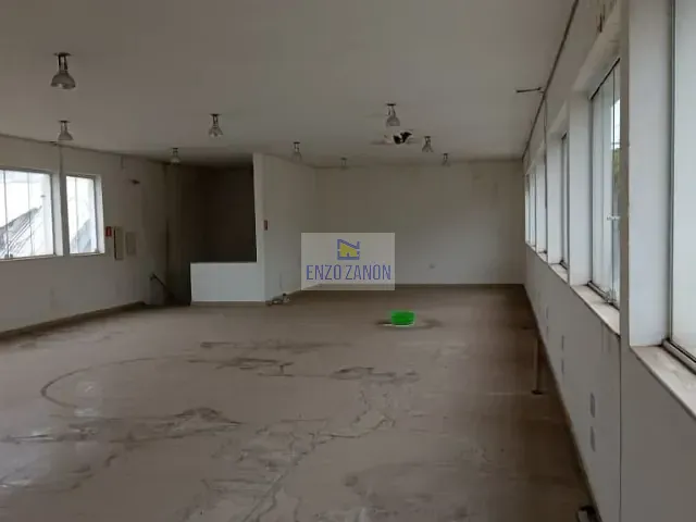 Prédio com 400m², para alugar, no bairro Nova Petrópolis em São Bernardo do Campo