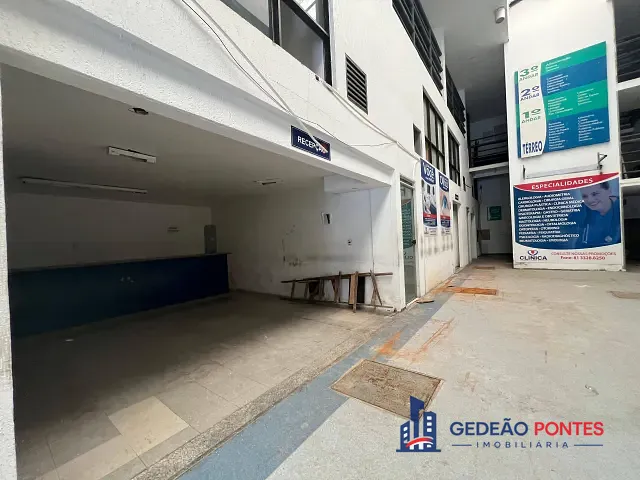 Prédio com 1200m², para alugar, no bairro Pina em Recife
