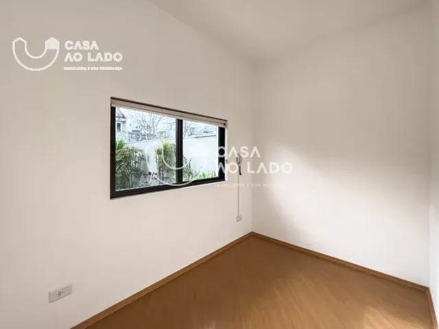 Prédio para alugar, no bairro Bacacheri em Curitiba