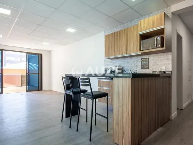 Prédio com 50m², à venda, no bairro Centro em Curitiba