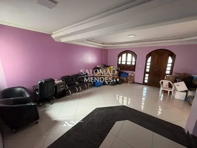Prédio para alugar, no bairro Marco em Belém