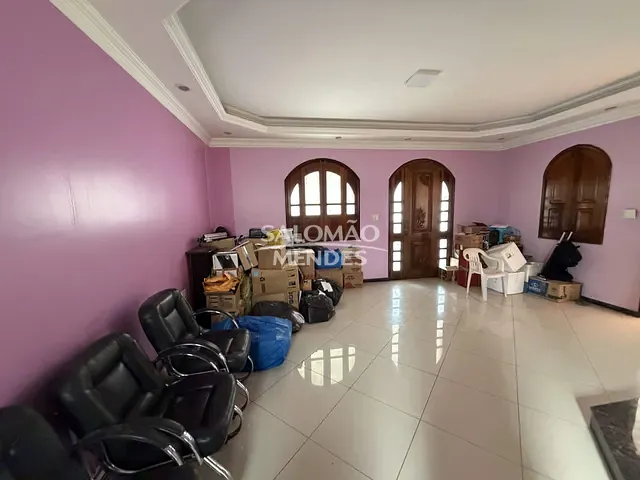 Prédio para alugar, no bairro Marco em Belém