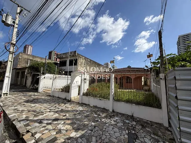 Prédio para alugar, no bairro Marco em Belém
