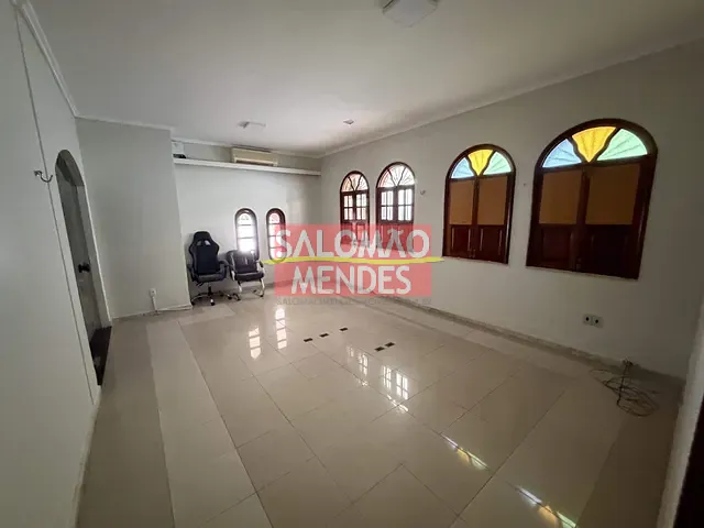 Prédio para alugar, no bairro Marco em Belém