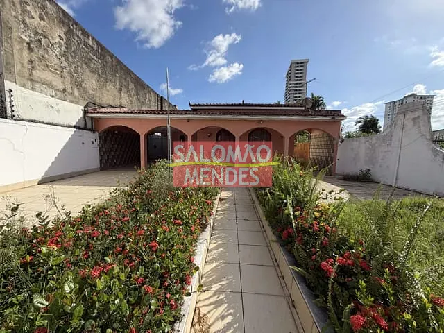 Prédio para alugar, no bairro Marco em Belém