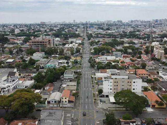 Prédio com 1m², à venda, no bairro Rebouças em Curitiba
