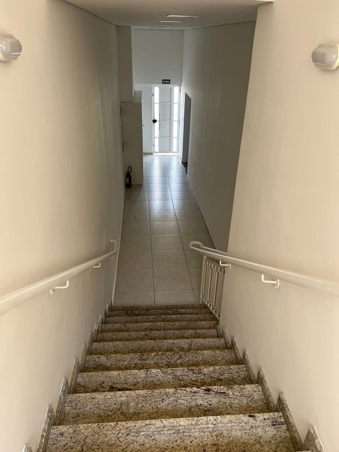 Prédio Inteiro para alugar, 13m² - Foto 3
