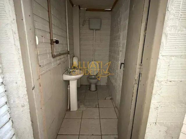 Prédio para alugar, no bairro Lira em Estância Velha
