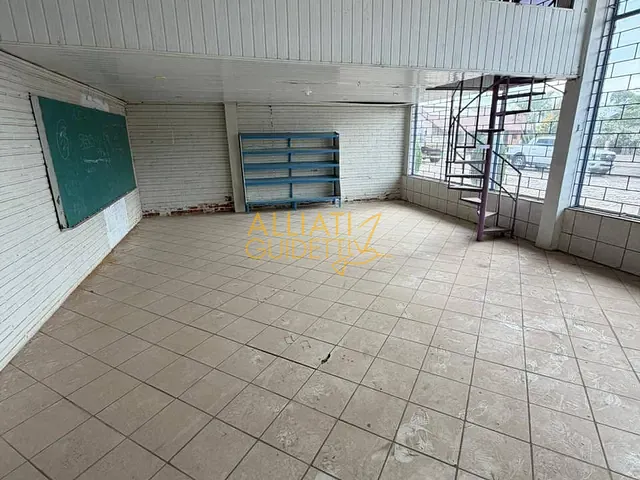 Prédio para alugar, no bairro Lira em Estância Velha