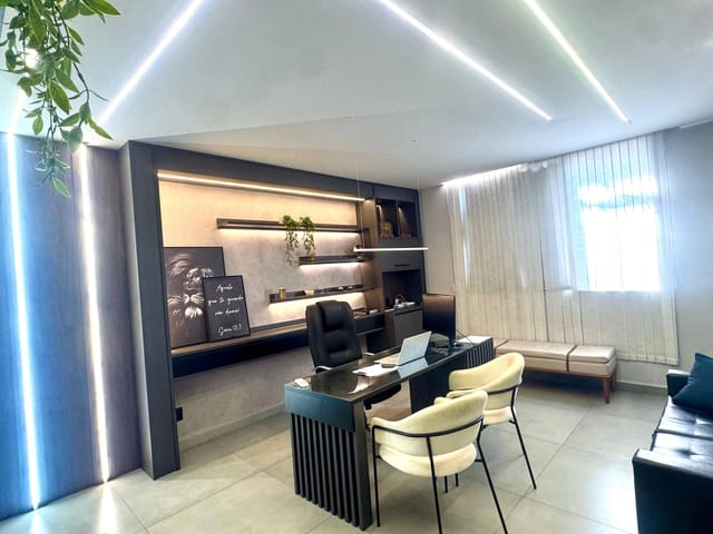 Prédio com 569m², para alugar, no bairro Centro em Campos dos Goytacazes