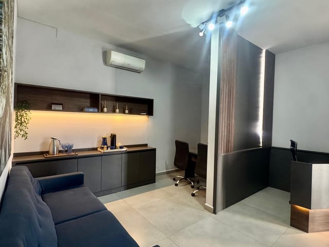 Prédio com 569m², para alugar, no bairro Centro em Campos dos Goytacazes