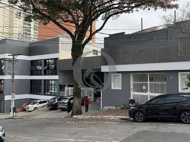 Prédio à venda ou para alugar, no bairro Cambuci em São Paulo