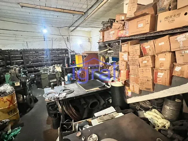 Prédio com 280m², à venda, no bairro Vila Fachini em São Paulo