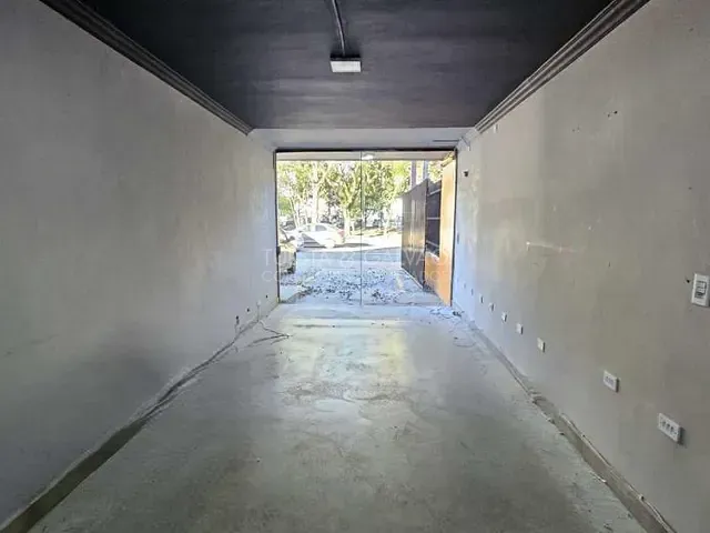 Prédio com 800m², à venda, no bairro Alto da Rua XV em Curitiba