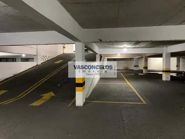 Prédio com 2500m², à venda, no bairro Centro em São José dos Campos