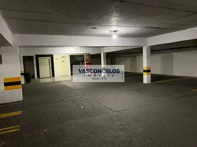 Prédio com 2500m², à venda, no bairro Centro em São José dos Campos