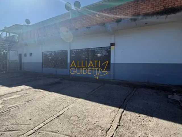 Prédio para alugar, no bairro Centenário em Sapiranga